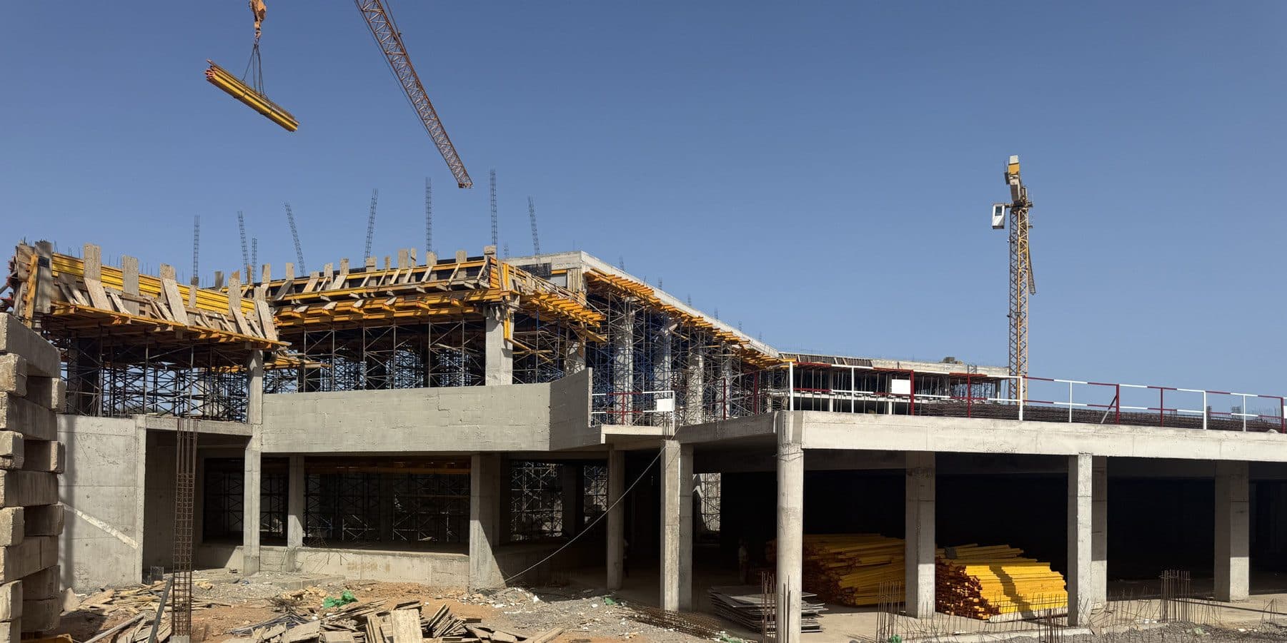 Chantier du groupe scolaire, structure du premier niveau
